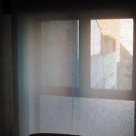 Piso Tranquilo En Centro Con Terraza Y Garaje *