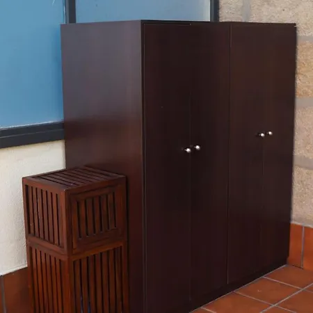 Piso Tranquilo En Centro Con Terraza Y Garaje Vigo